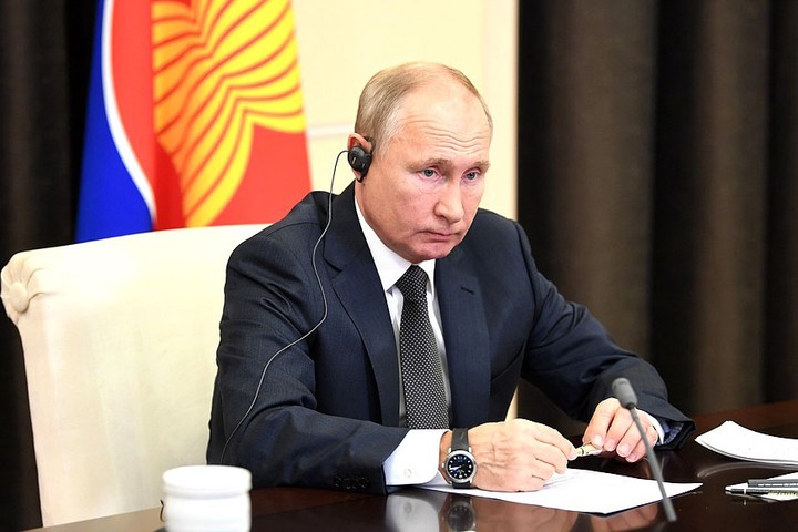 «Чтобы не было искушения»: для чего приняли закон о гарантиях экс-президенту