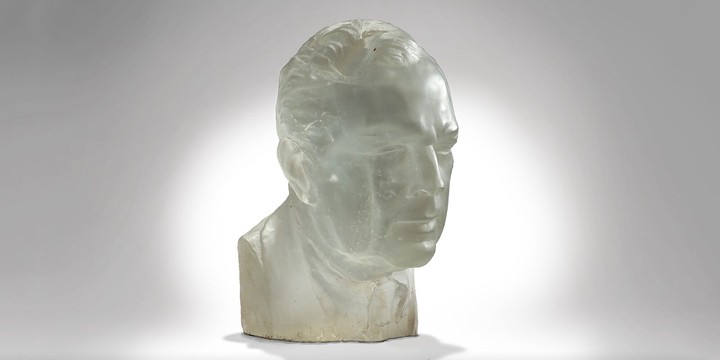 В. Мухина. Стеклянный бюст Н. Н. Качалова. Музей-усадьба «Кусково»