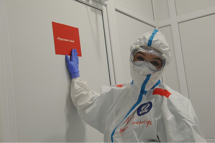 Самым, пожалуй, неприятным моментом является эпидемия коронавируса