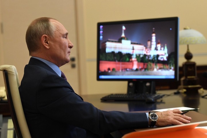 Рейтингу Владимира Путина мало что угрожает