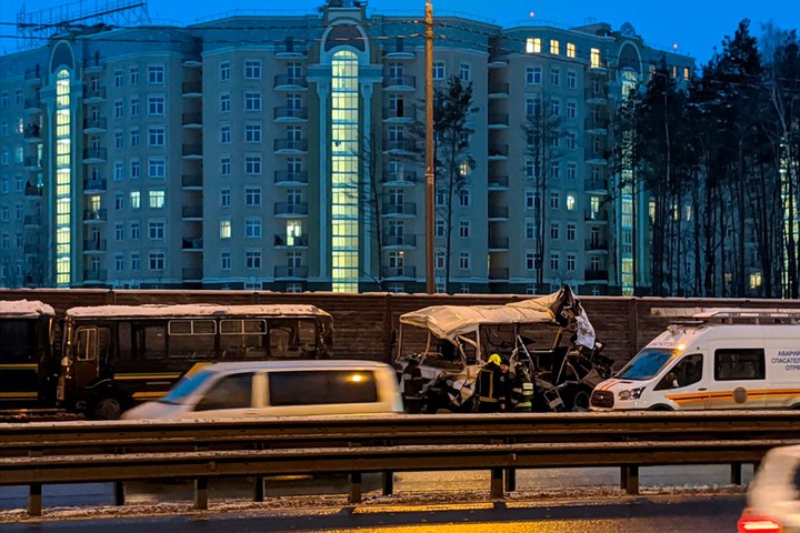 Четыре человека погибли и 15 пострадали в крупном ДТП с автобусом в Подмосковье