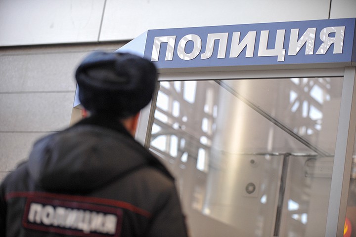 Мужчина под видом клиента украл более четырех миллионов из банковского сейфа в Москве