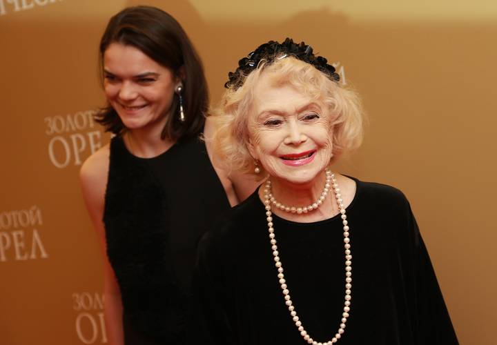 «Больше эту гадость смотреть не буду!»: Светлана Немоляева — о неудачных фильмах, подарках судьбы и Рязанове