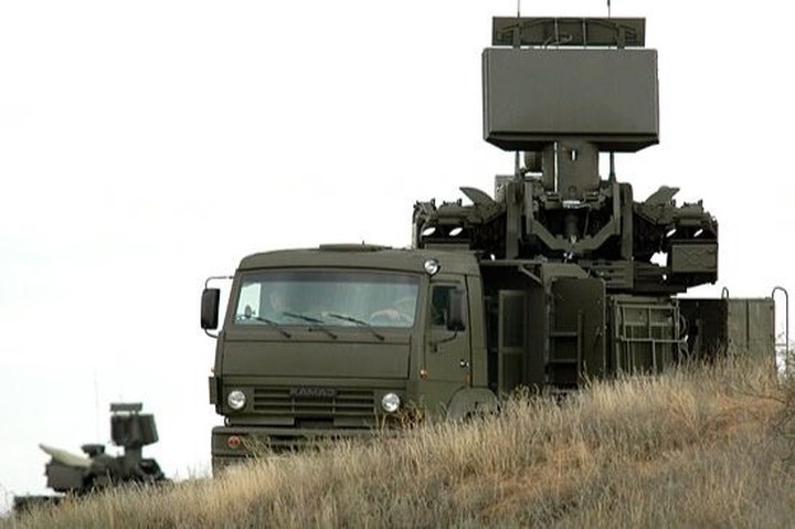 «Панцирь-С1» — российский самоходный зенитный ракетно-пушечный комплекс наземного и морского базирования