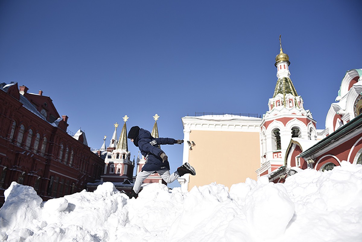 Пришла москва. Зима в Москве. Зима в России настоящая. Оренбург зимой фото. Мороз в Москве фото.