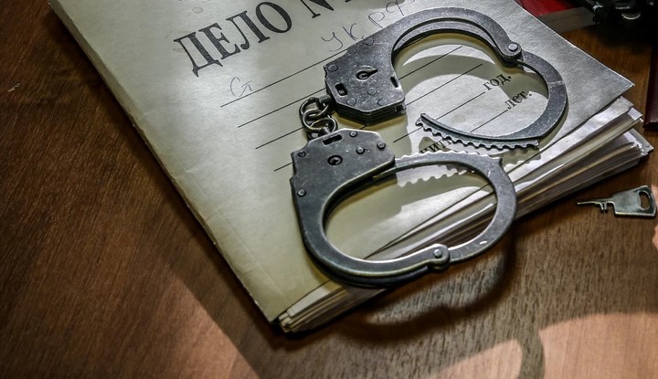 Обвиняемого в хранении наркотиков экстрадировали из Индии в Россию