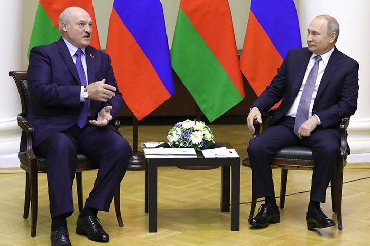 Путин и Лукашенко провели телефонный разговор