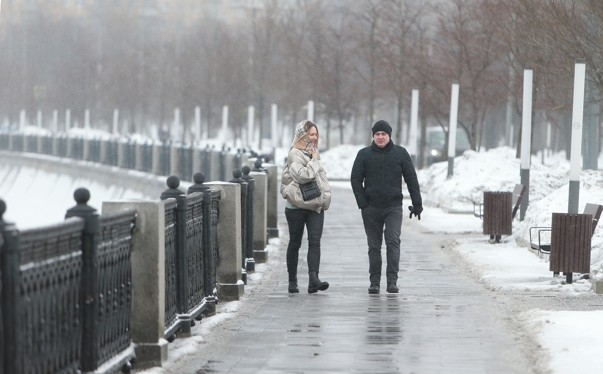Погода в москве 18 апреля 2024. Политики зимой. Вести-Москва погода март 2015. Как выглядят американские политики зимой.
