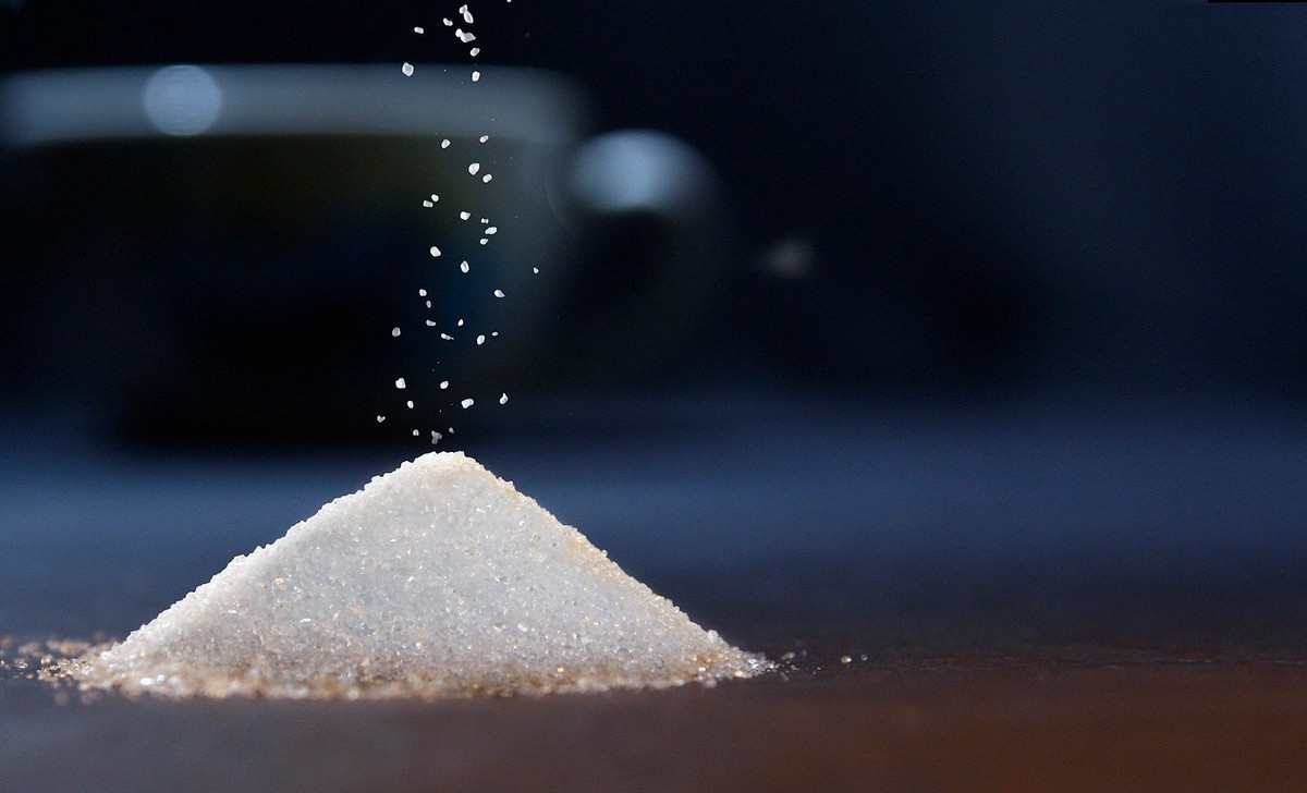 Диетолог Гинзбург перечислил способы избавления от сахарной зависимости