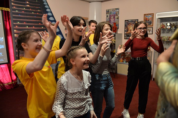 Воспитанники Центра имени Ю. В. Никулина встретились с клоуном Александром Фришем