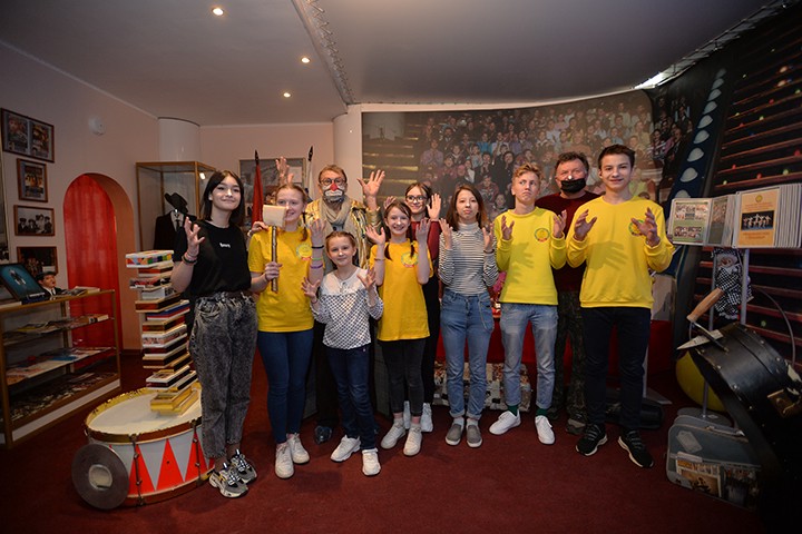 Воспитанники Центра имени Ю. В. Никулина встретились с клоуном Александром Фришем