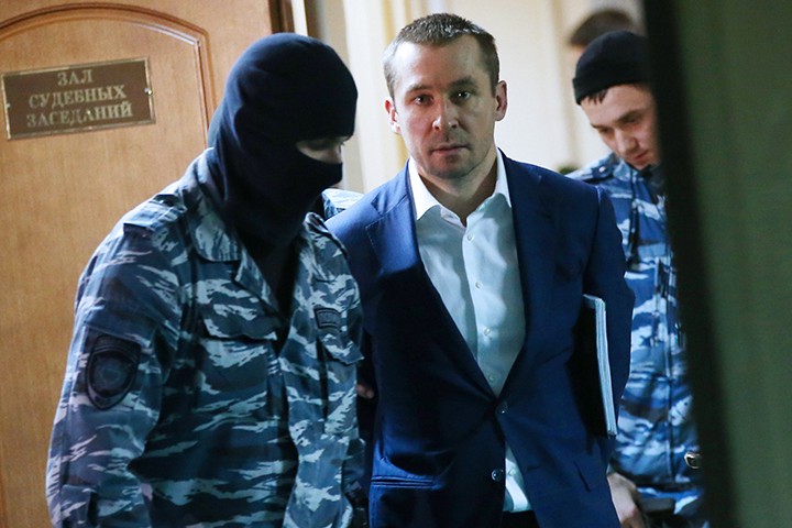 «Я не знаю, как правильно жить»: эксклюзивное интервью с экс-полковником-миллиардером Захарченко
