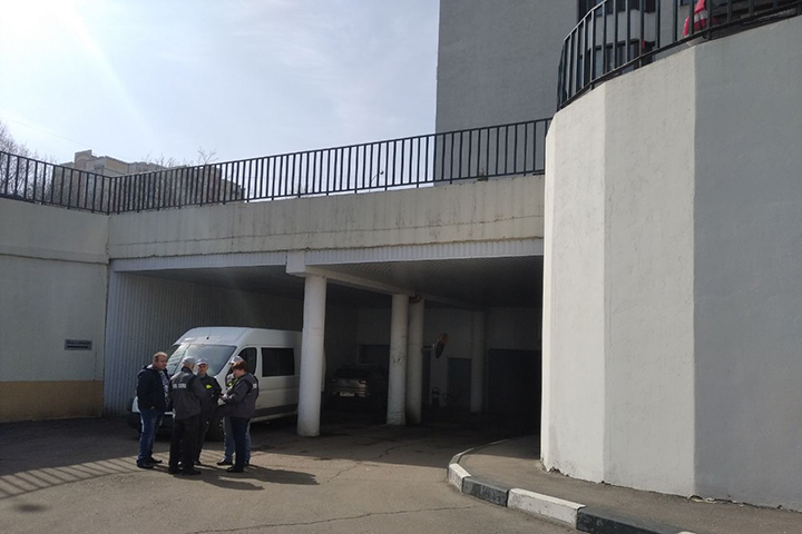 «Нары на восемь человек»: где в Москве укрыться в случае ЧС