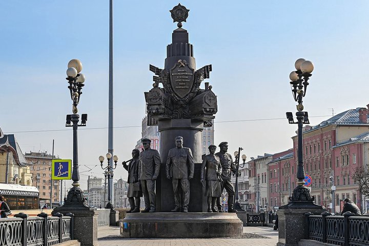 Москвичам рассказали о новых памятниках, которые появились в городе в 2020 году