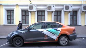 Мефедрон нашли в косметичке в каршеринге в Москве: кого удалось задержать