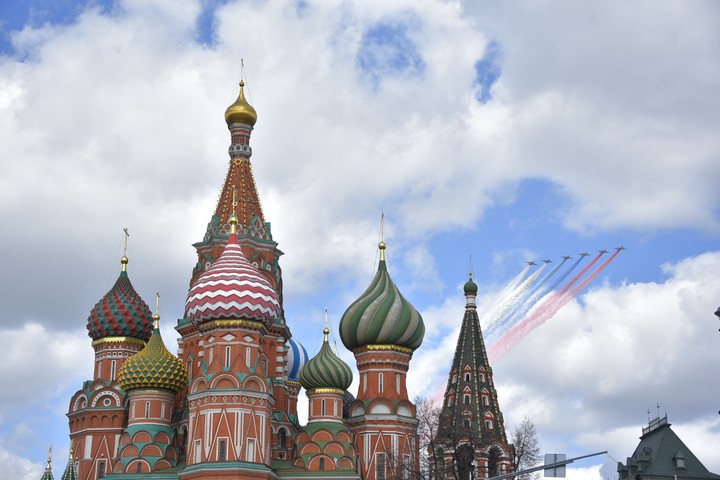 Авиационная тренировка парада Победы прошла в небе над Москвой