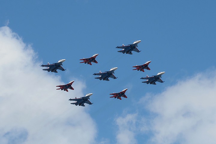 «Путин показывает мускулы»: что Запад ждет от парада Победы в Москве