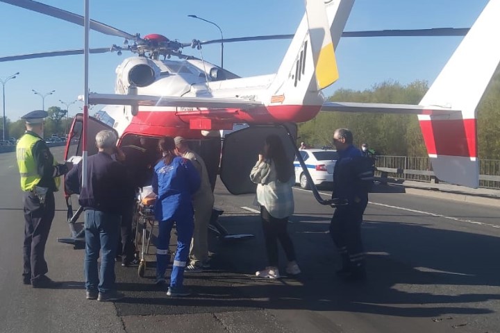 Девушку эвакуировали вертолетом после ДТП на 69-м километре МКАД