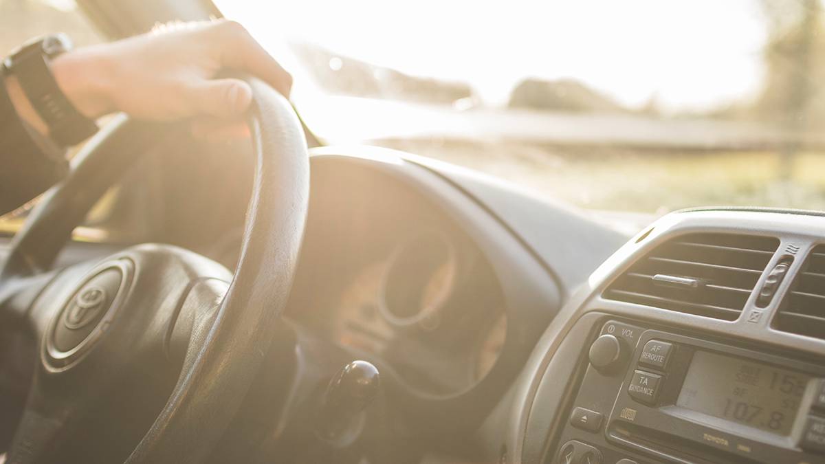 Отек носа и мигрень: врач Лесков рассказал о вреде автомобильных ароматизаторов