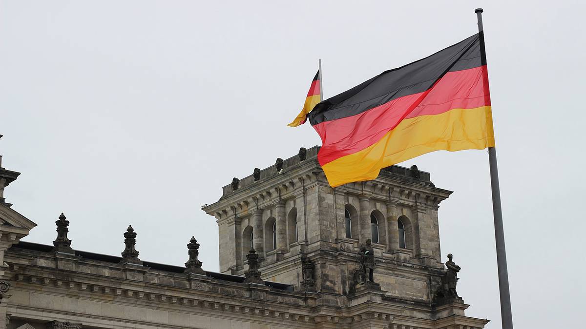 «Известия»: Германия снова переживает экономический кризис