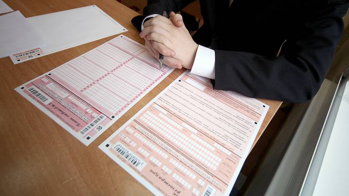 Рособрнадзор объявил об изменениях в ЕГЭ в 2023 году