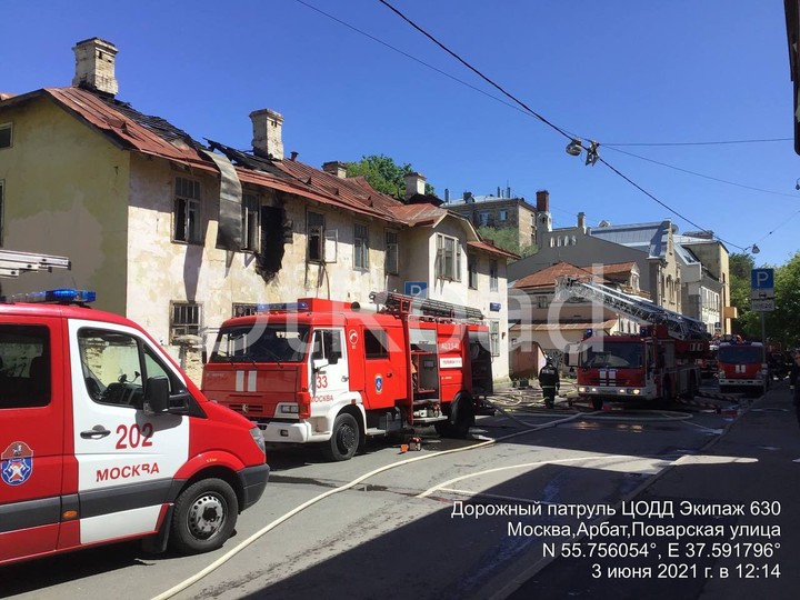 Движение в Хлебном переулке в центре Москвы восстановили