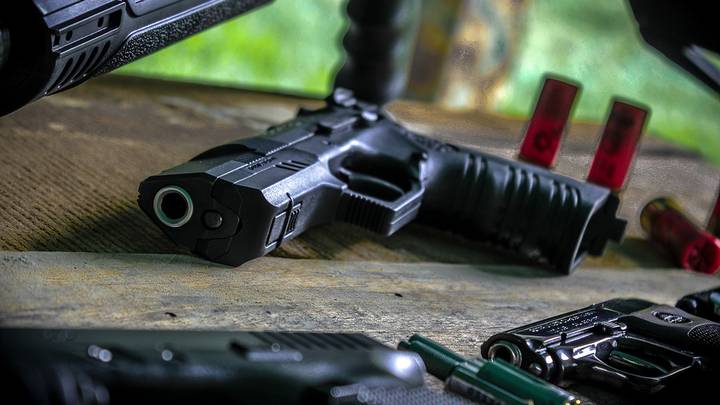 Бачили очи, шо поставляли: как в Финляндию попало оружие с Украины