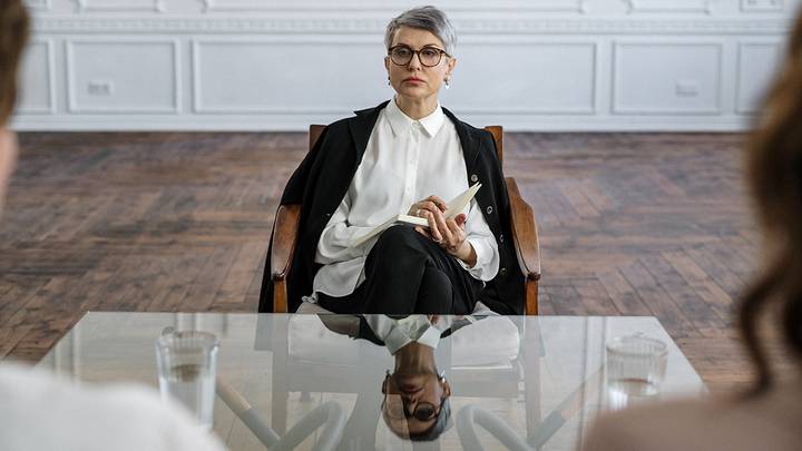Психолог Наумова рассказала, как стать уверенным в себе человеком