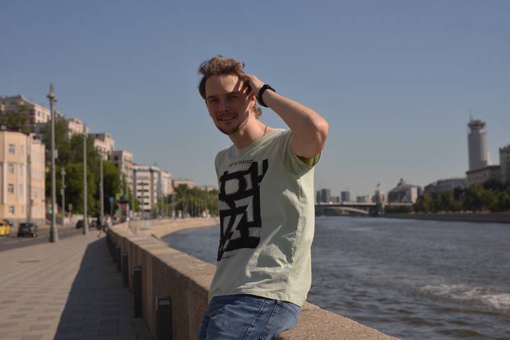 Солист балета Денис Дмитриев