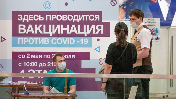 Нужно ли запрещать непривитым студентам поступать в вузы