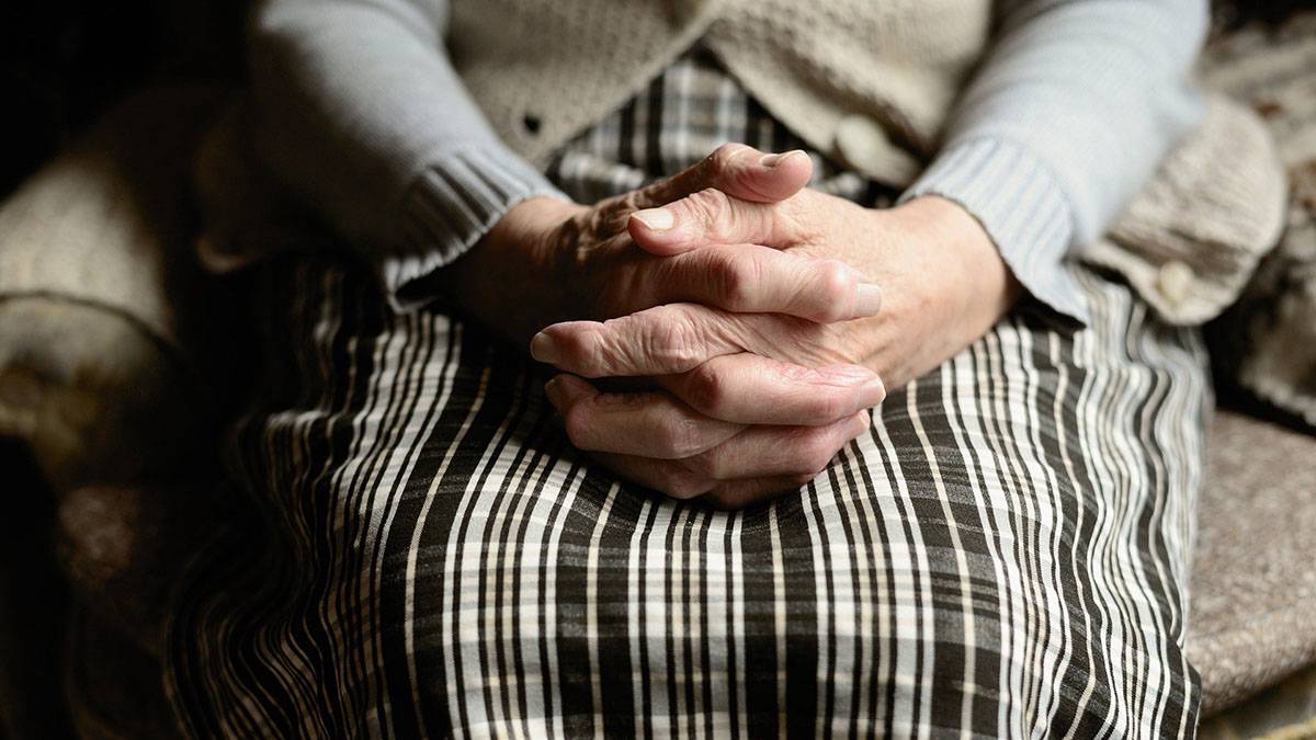 Пора бить тревогу: названы восемь ранних признаков деменции