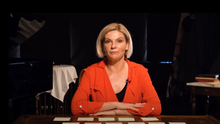 «Было плевать на тройки»: актриса Анна Ардова о женском одиночестве и знакомствах в интернете
