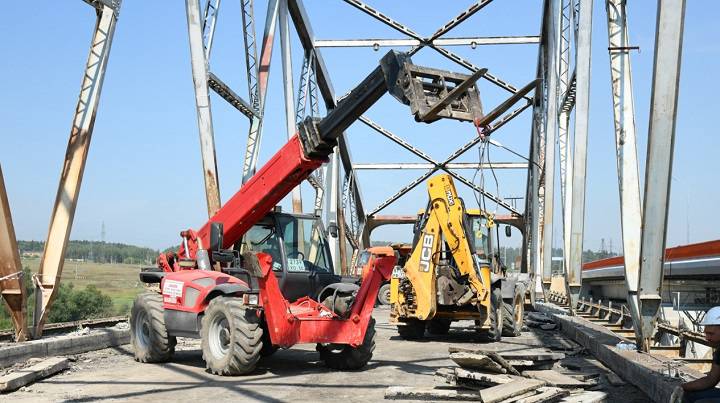 Демонтаж старого Афанасьевского моста начали в Подмосковье