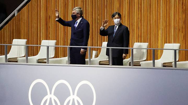  Президент Международного олимпийского комитета Томас Бах и император Японии Нарухито / Фото: Станислав Красильников/ТАСС