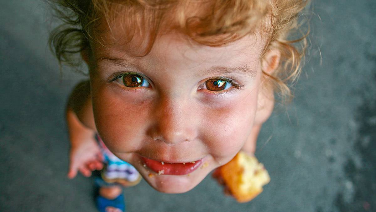 Педиатр Игринева пояснила, почему не стоит заставлять детей доедать 