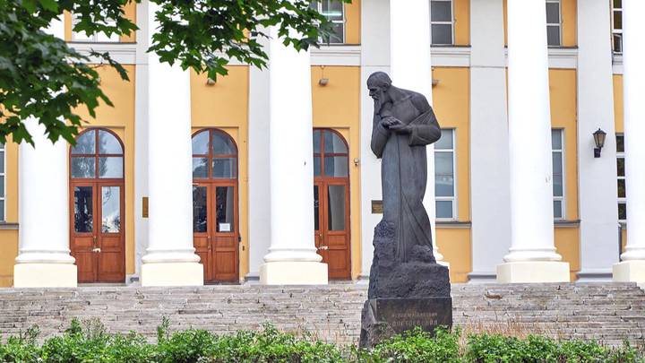 Портал «Узнай Москву» пригласил на экскурсию по маршруту детства Достоевского
