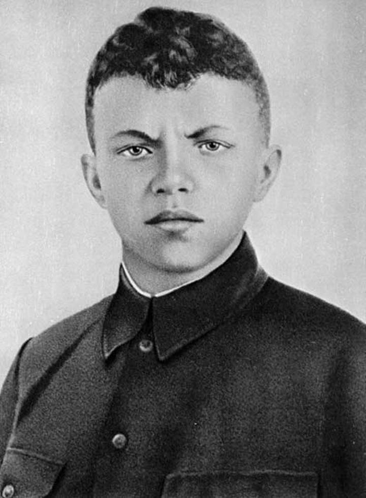 Александр Матросов