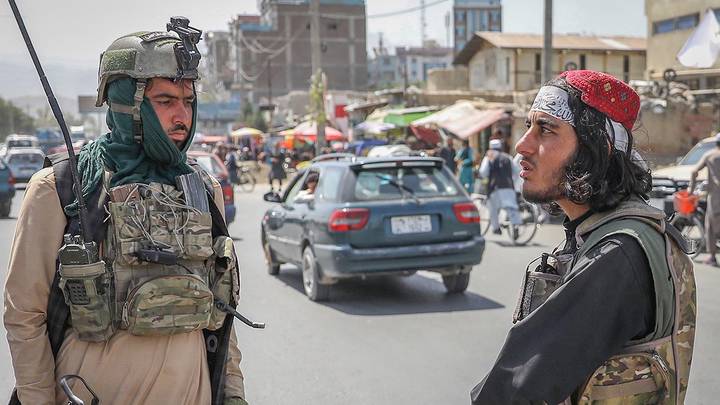 Боевики движения «Талибан» (запрещено в РФ) в Кабуле, Афганистан / Фото: EPA/ТАСС