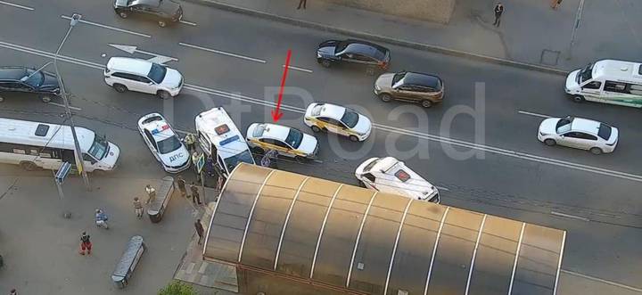 Водитель такси сбил пешехода на улице Перерва в Москве