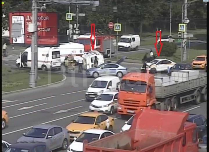 Движение на проспекте Вернадского восстановили после ДТП с машиной скорой помощи