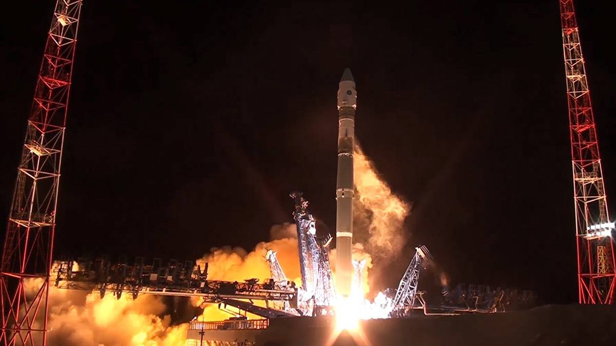ВКС РФ провели пуск ракеты-носителя «Союз-2.1б» с космодрома Плесецк