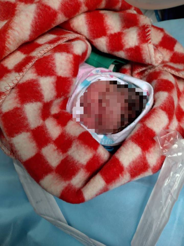 Новорожденную девочку нашли у мусоропровода на юго-западе Москвы