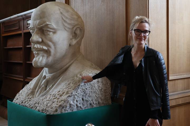 Вход в здание Российской государственной библиотеки изменился из-за ремонтных работ