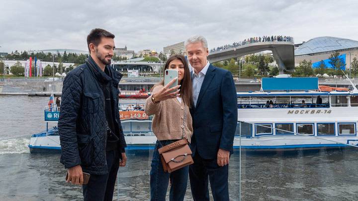 Сергей Собянин открыл набережные острова Балчуг после благоустройства
