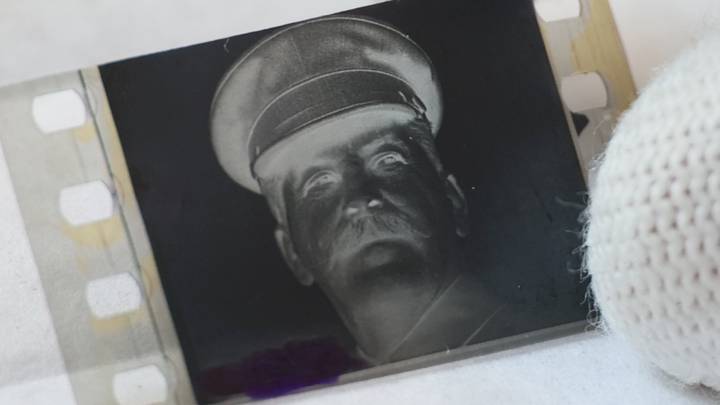 Редкое фото отца народов: как на самом деле выглядел Иосиф Сталин