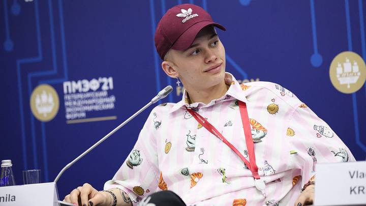 «Непосредственный овощ»: блогер Шахназаров осудил Милохина за исполнение украинского гимна