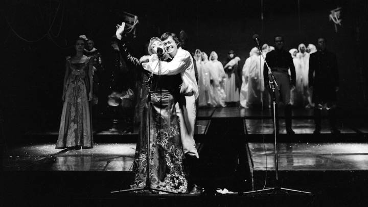 1981 год. Елена Шанина (Кончита) и Николай Караченцов (Резанов) на премьерном показе оперы