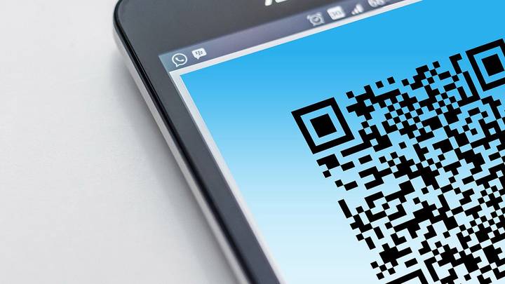 Замглавы ЦБ РФ рассказал о новой схеме обмана россиян с помощью QR-кодов