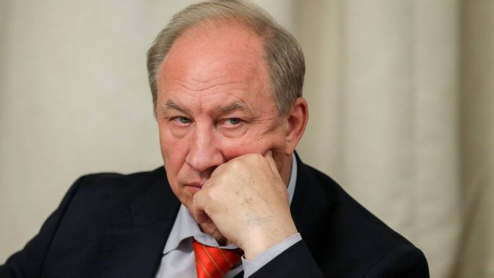 Депутат Рашкин попросит суд разрешить ему пользоваться мобильным телефоном Депутат Рашкин попросит суд разрешить ему пользоваться мобильным телефоном