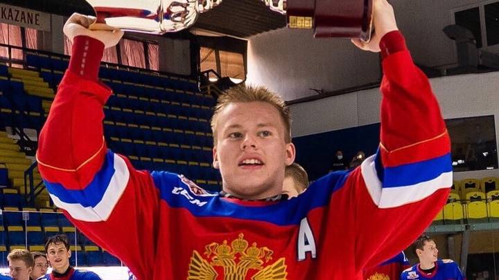 Мичков стал самым молодым автором гола в составе сборной России по хоккею